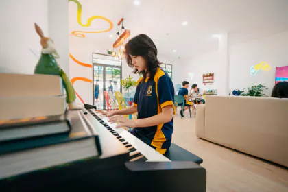 Nội trú – phòng nhạc