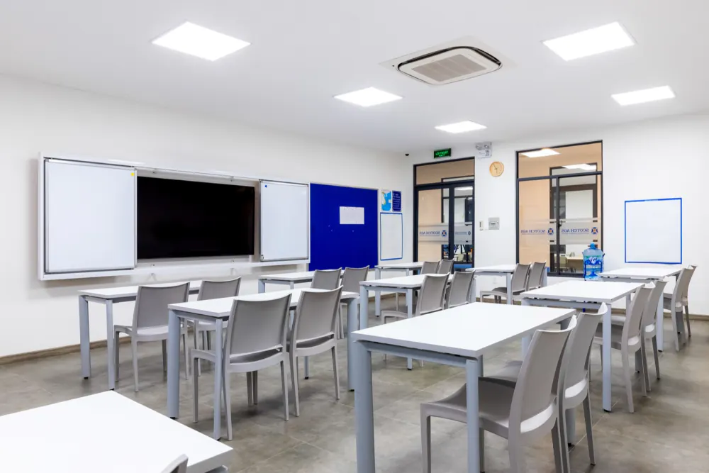 West Saigon Campus – phòng học