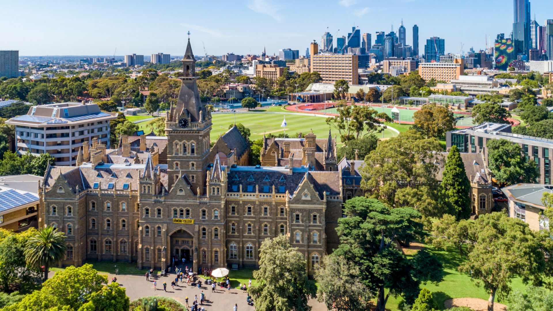 Đại học Melbourne Úc tuyển sinh học sinh học tú tài Úc ACE